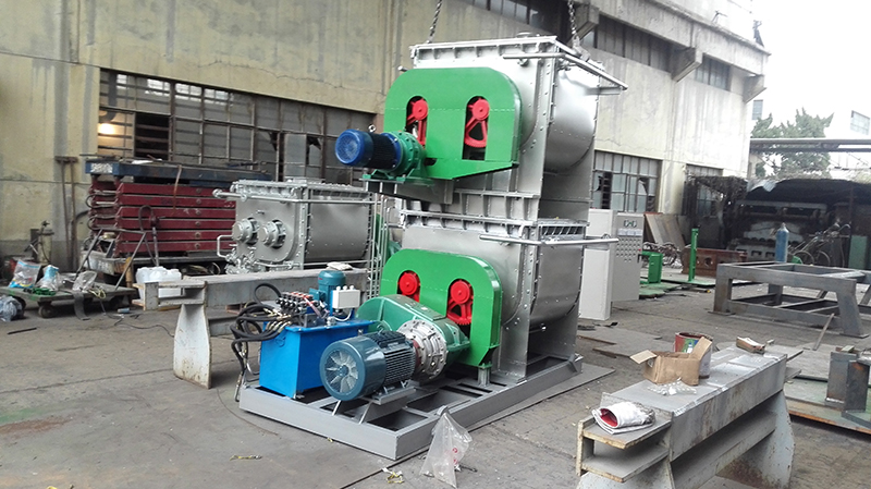 底出料捏合機(jī)2.jpg 底出料捏合機(jī)2.jpg